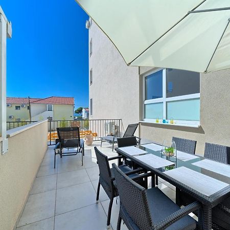 Terrace Apartment Danny คาชเตลา ภายนอก รูปภาพ