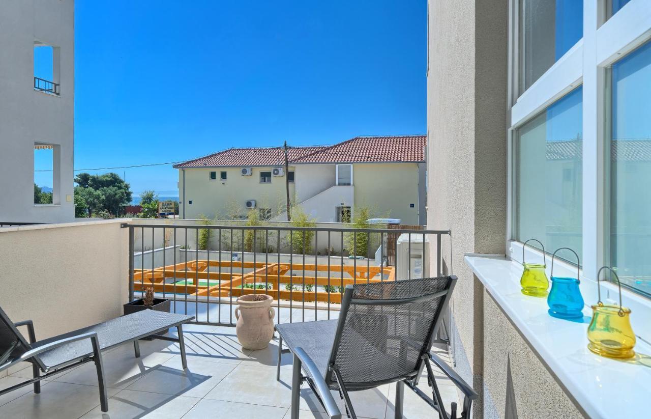 Terrace Apartment Danny คาชเตลา ภายนอก รูปภาพ