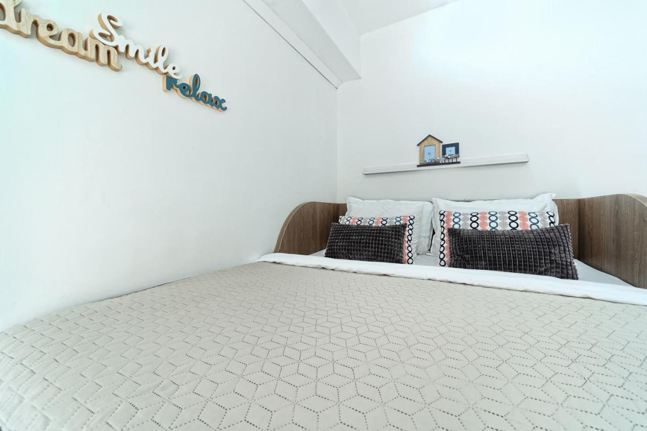 Terrace Apartment Danny คาชเตลา ภายนอก รูปภาพ