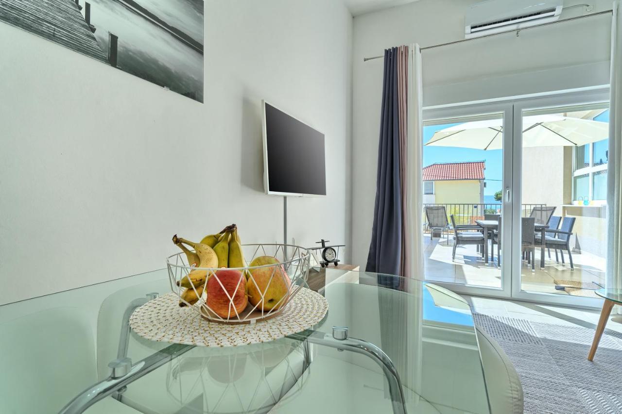 Terrace Apartment Danny คาชเตลา ภายนอก รูปภาพ