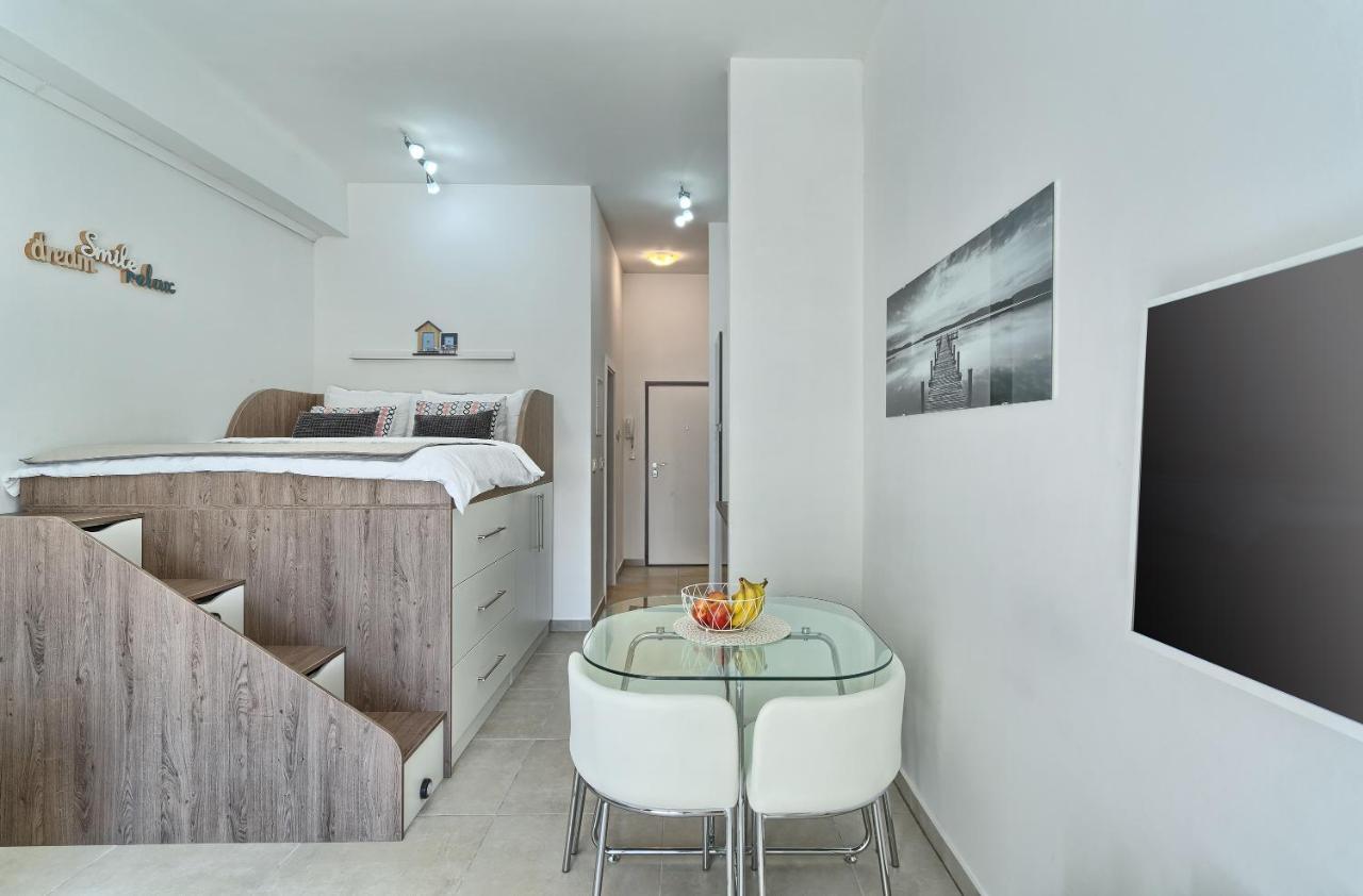 Terrace Apartment Danny คาชเตลา ภายนอก รูปภาพ